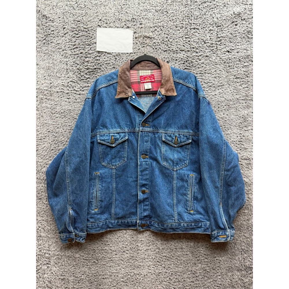 Vintage 1990s Marlboro Country Store Denim Trucker Jacket Blue Adult Size L
